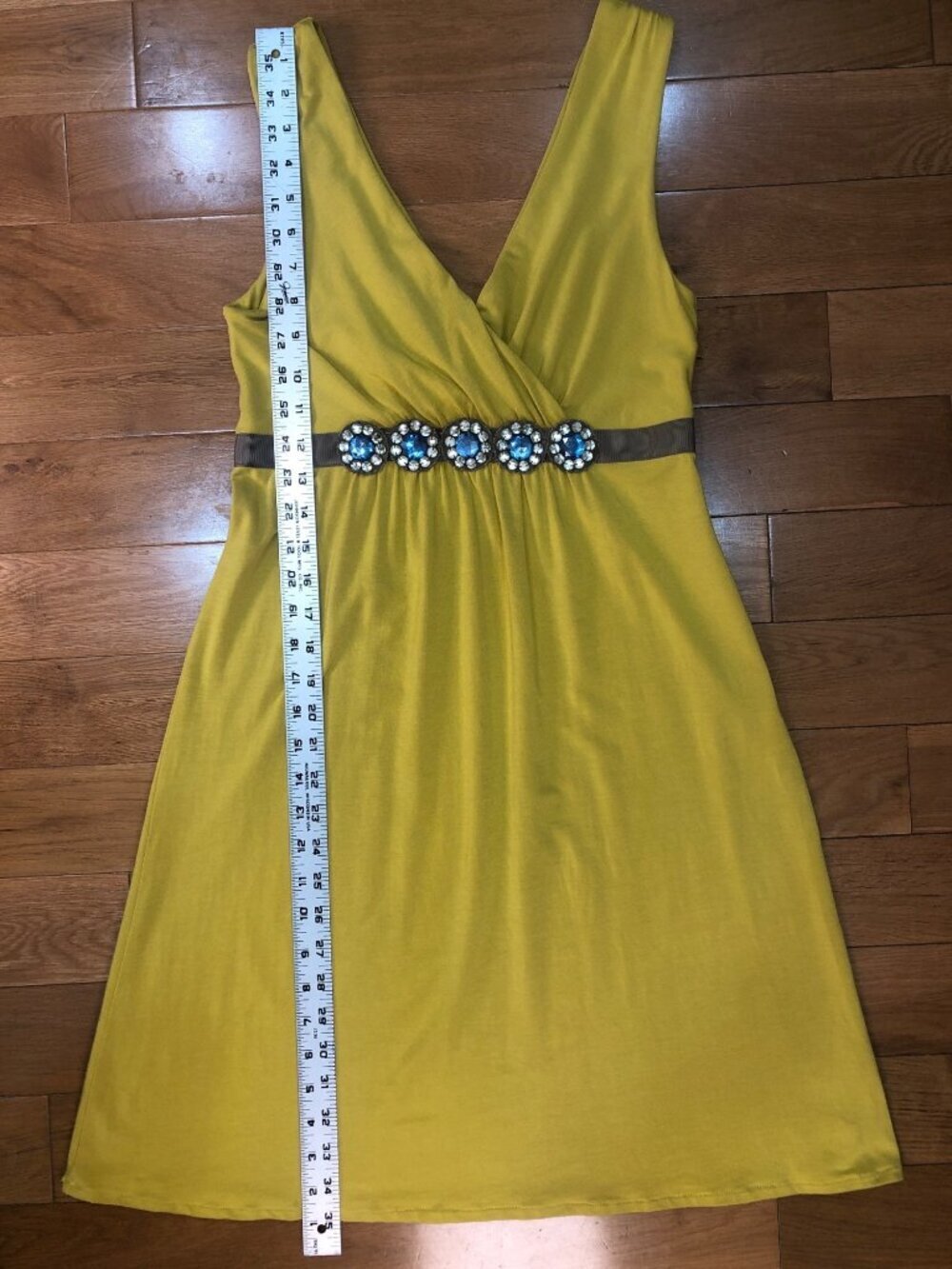 Boden V Neck Yellow Sleeveless Sheath Dress With Rhinestone Detail Size 4R - Picture 9 of 12